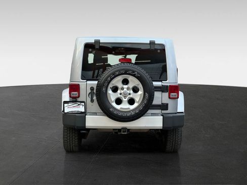 Used 2014 Jeep Wrangler Unlimited Sahara w/ Connectivity Group image 6