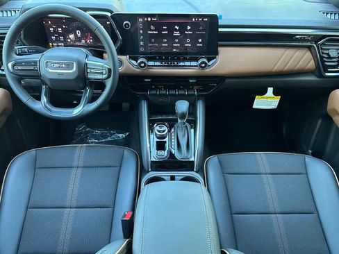 New 2026 GMC Canyon AT4 AWD/4WD image 13
