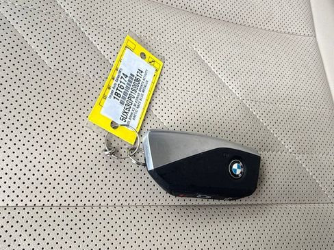 Used 2025 BMW X3 xDrive30i AWD/4WD image 23