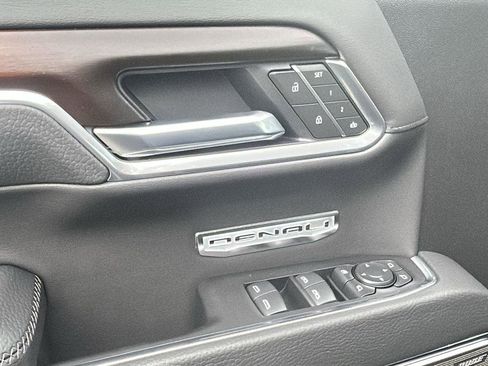 New 2026 GMC Sierra 1500 Denali w/ Denali Reserve Package image 15