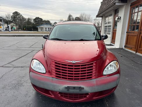 Used 2002 Chrysler PT Cruiser Limited FWD image 28