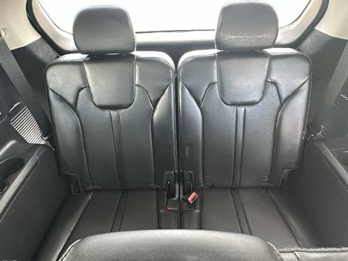 Used 2022 Kia Sorento S w/ Panoramic Sunroof Package FWD image 34