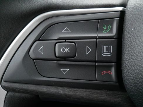 New 2025 Jeep Grand Cherokee Limited image 15