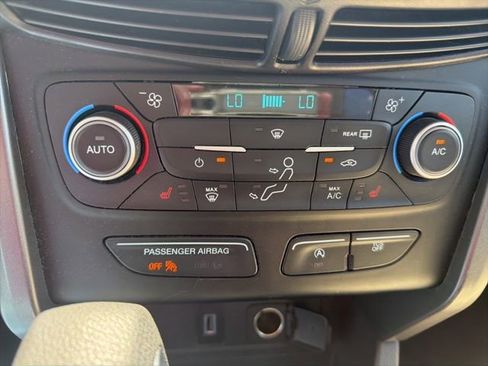 Used 2018 Ford Escape SE FWD image 23