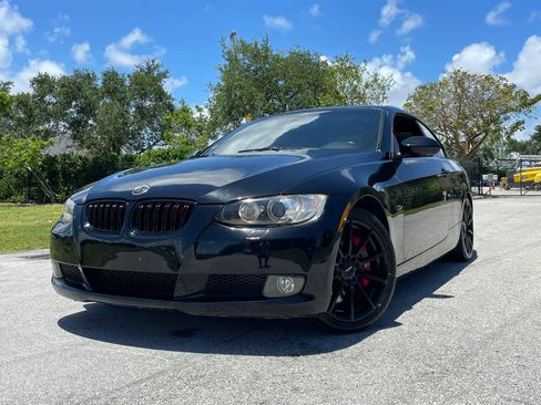 Used 2009 BMW 328i Convertible RWD image 2