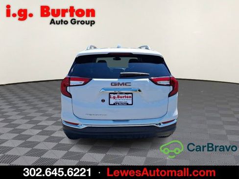 Certified 2023 GMC Terrain SLT FWD image 5