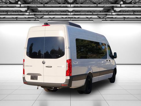 Used 2024 Mercedes-Benz Sprinter 3500 image 8