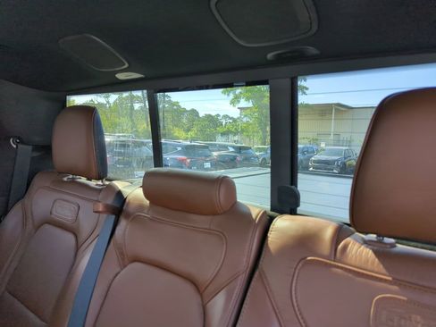 Used 2021 RAM 1500 Limited AWD/4WD image 30