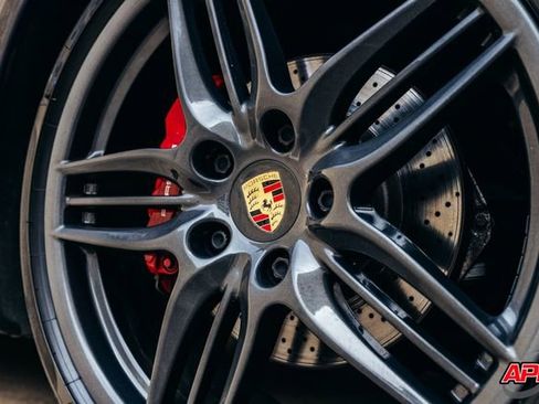 Used 2012 Porsche 911 Carrera image 3