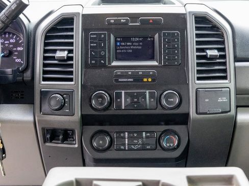 Used 2021 Ford F550 4x4 Crew Cab Super Duty image 16