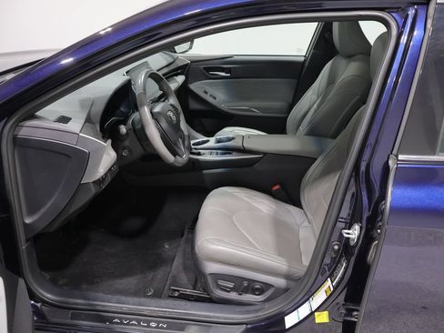 Used 2021 Toyota Avalon Limited w/ Advanced Safety Package AWD/4WD image 9