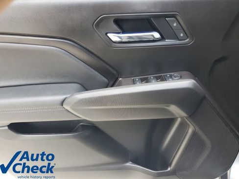 Used 2025 Chevrolet Colorado LT RWD image 19
