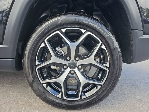 Used 2025 Jeep Compass Limited AWD/4WD image 35