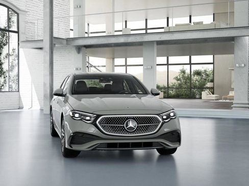 New 2026 Mercedes-Benz E 450 4MATIC Sedan image 8