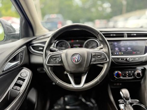 Used 2021 Buick Encore GX Preferred w/ Cold Weather Comfort Package FWD image 13