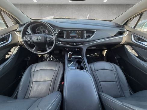 Used 2018 Buick Enclave Essence FWD image 20
