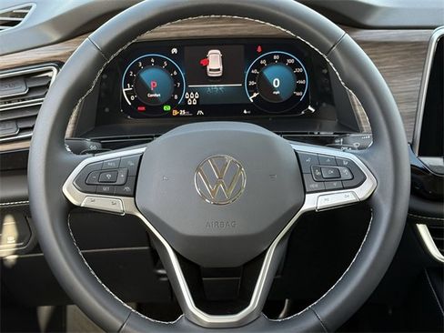 New 2026 Volkswagen Atlas SEL image 10