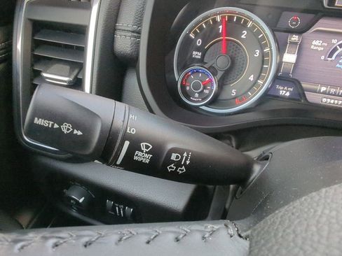 Used 2023 RAM 1500 Laramie image 33