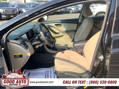 Used 2016 Hyundai Elantra SE image 7