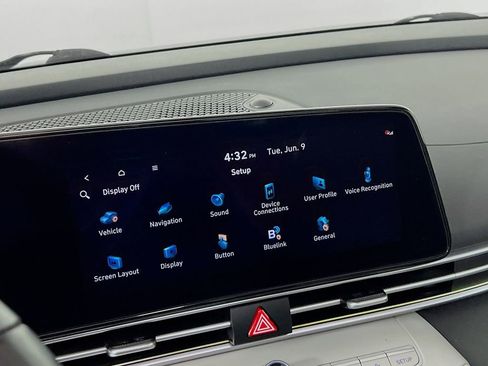 Certified 2023 Hyundai Elantra Limited FWD image 15