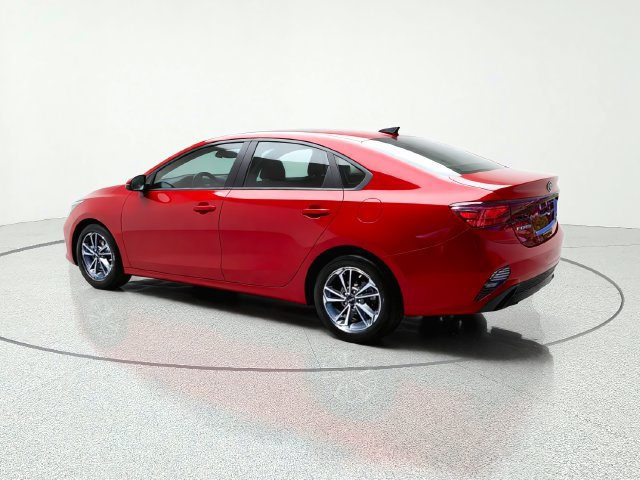 Certified 2023 Kia Forte LXS w/ LXS Technology Package FWD image 4