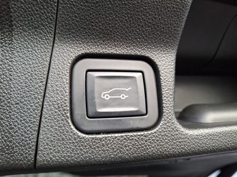 Used 2017 GMC Acadia SLT image 28