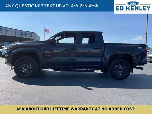 Used 2024 Toyota Tacoma TRD Sport w/ TRD Sport Upgrade Package AWD/4WD image 2