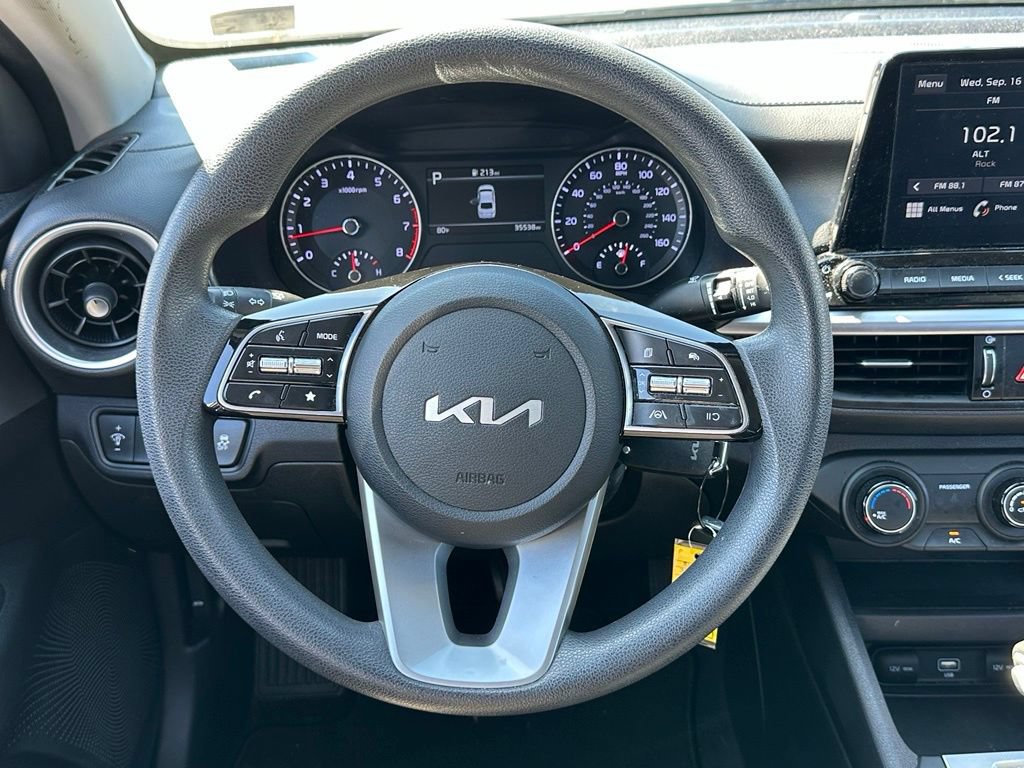 Used 2023 Kia Forte LXS w/ LXS Technology Package FWD image 30