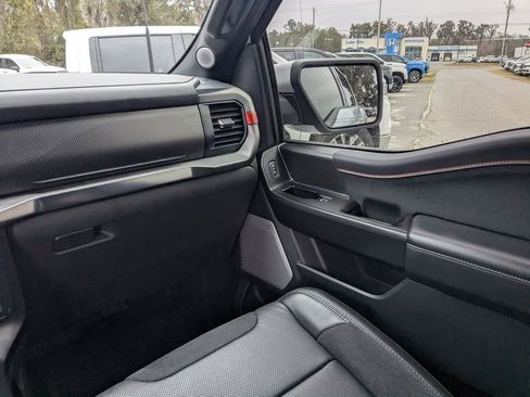 Used 2025 Ford F150 Raptor AWD/4WD image 16