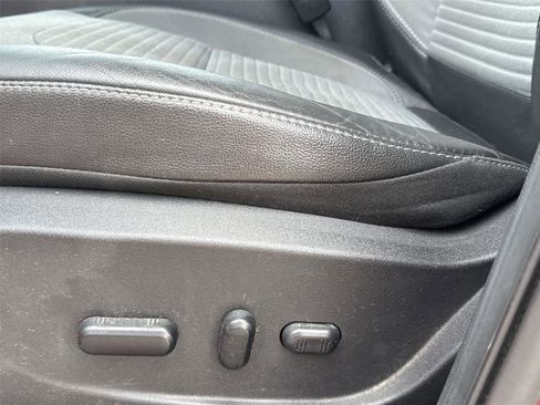 Used 2019 Ford Escape SE AWD/4WD image 14