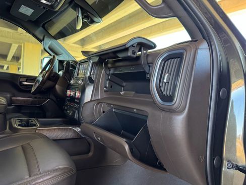 Used 2022 GMC Sierra 2500 Denali image 28