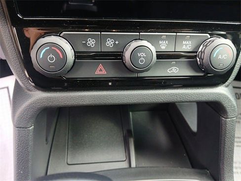 New 2025 Ford Ranger XLT w/ Equipment Group 301A High image 21