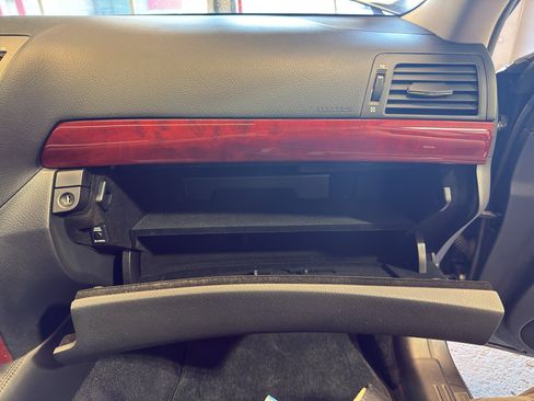 Used 2011 Lexus LS 460 AWD w/ Comfort Pkg image 26