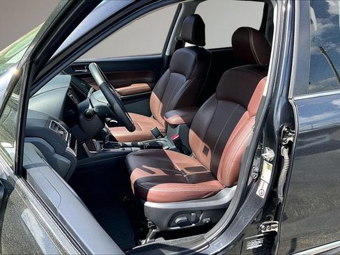 Used 2018 Subaru Forester 2.5i Touring w/ Popular Package #2 AWD/4WD image 21