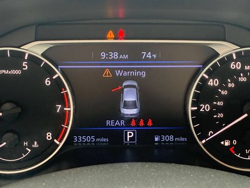 Used 2025 Nissan Altima 2.5 SV FWD image 35