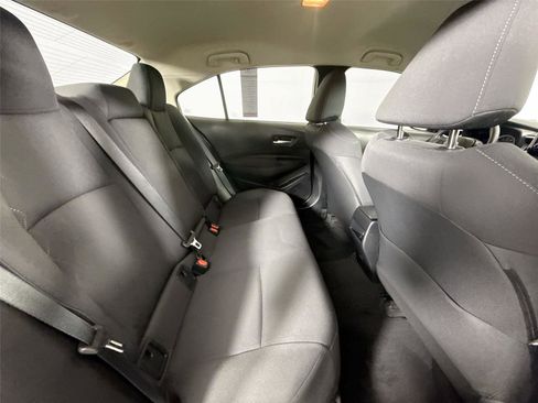 Used 2020 Toyota Corolla LE image 38