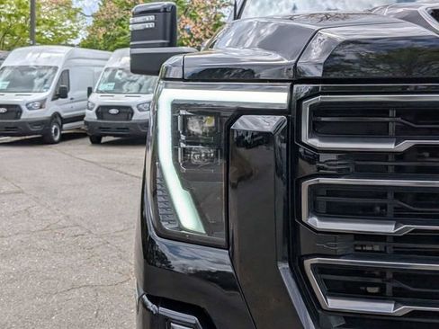 Used 2024 GMC Sierra 2500 AT4 w/ AT4 Premium Plus Package image 10