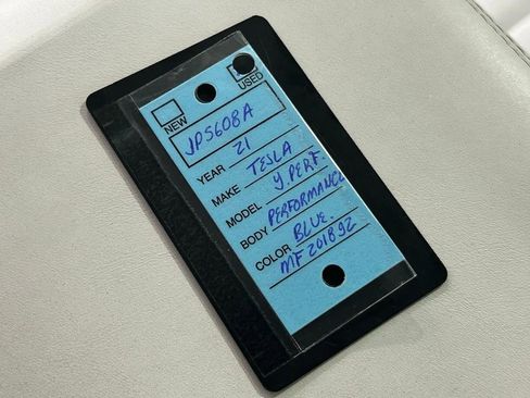 Used 2021 Tesla Model Y Performance image 43