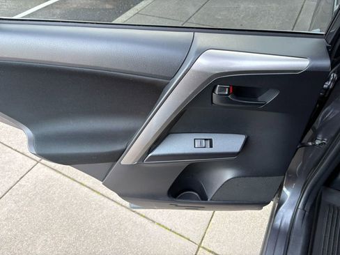 Used 2018 Toyota RAV4 LE w/ All Weather Liner Package image 12