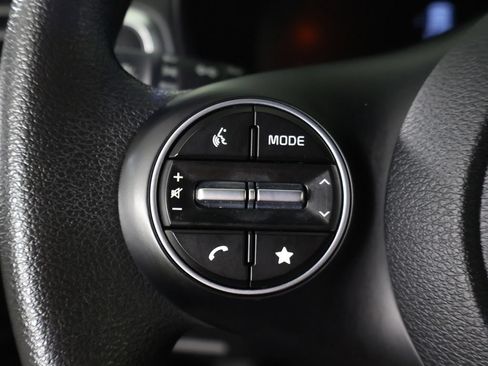 Used 2023 Kia Soul LX w/ LX Technology Package FWD image 38