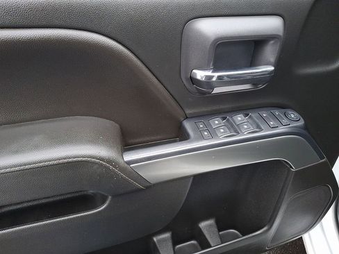 Used 2018 Chevrolet Silverado 1500 LT w/ All Star Edition image 12