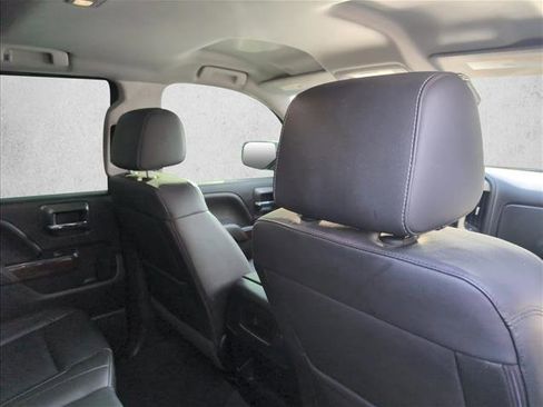 Used 2018 GMC Sierra 1500 SLT image 17