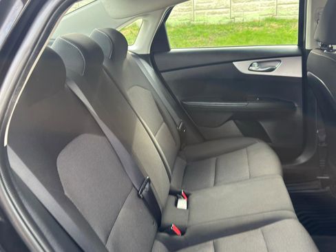 Used 2022 Kia Forte LXS w/ LXS Technology Package image 33