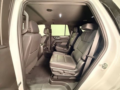 Used 2023 Chevrolet Tahoe RST w/ RST Performance Edition AWD/4WD image 18