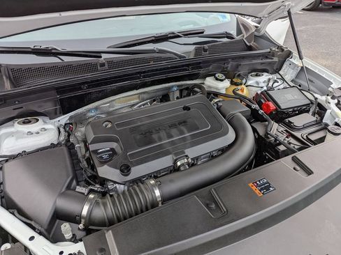 Used 2021 Buick Envision Essence w/ Technology Package I image 28