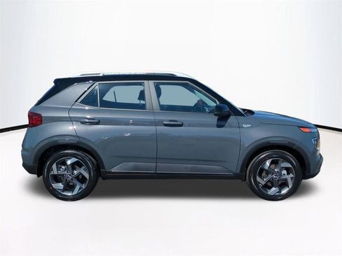New 2026 Hyundai Venue SEL image 4