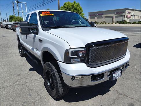 Used 2006 Ford F250 Lariat AWD/4WD image 3