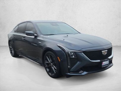 Used 2025 Cadillac CT5 V RWD image 3