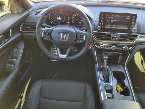 Used 2022 Honda Accord Sport image 11