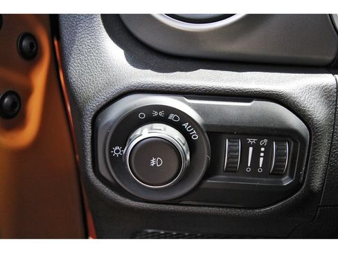 Used 2021 Jeep Wrangler Unlimited Sport AWD/4WD image 19